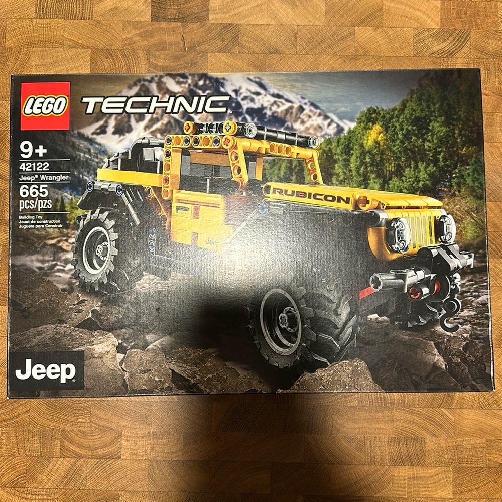 Lego 42122 Technic Jeep Wrangler Building Toy 665pcs New Age9+